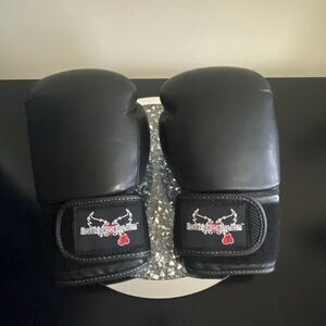 Ilovekickboxing.com unisex century black kickboxing gloves size small